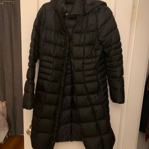 Black north face parka